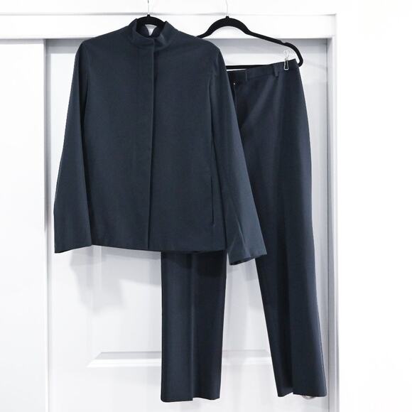 Max Mara S Design For Easy Living Lycra Jacket Pant Set in Midnight Blue - Picture 1 of 16